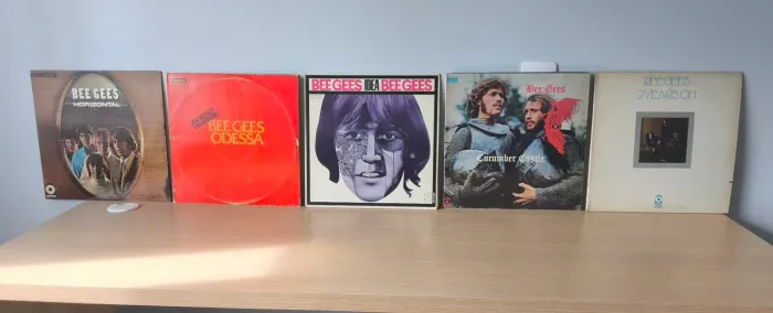 Coleção Vinil The Bee Gees em Ótimo estado com brindes