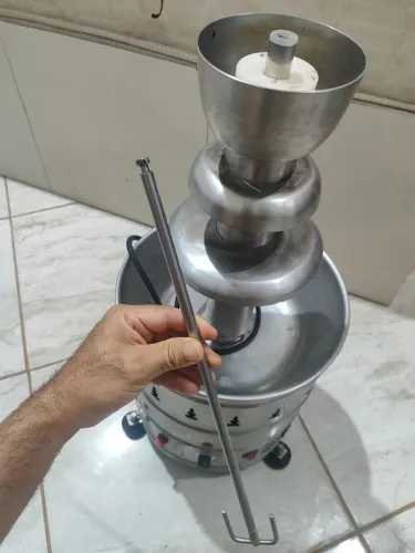 Cascata de Chocolate (Precisa de manutenção