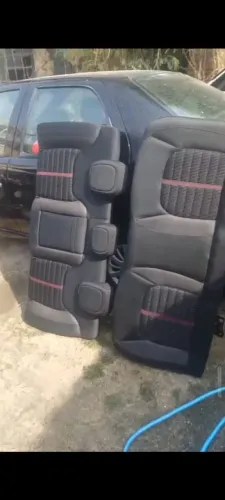 Vendo lindo jogo de bancos da toro 2018