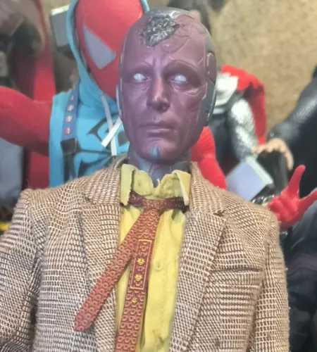 Visão Visius Flashpoint 1/6 Série WandaVision igual Hot Toys