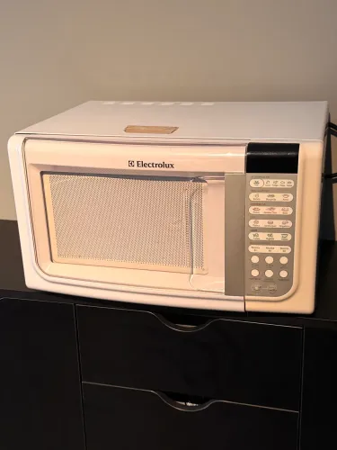 Microondas Electrolux - conserto ou retirada de peças