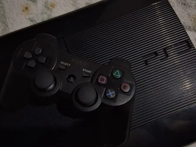 PS3 + controle(grátis)