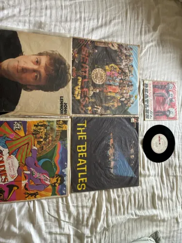 Lote 10 discos vinil Beatles e John Lennon