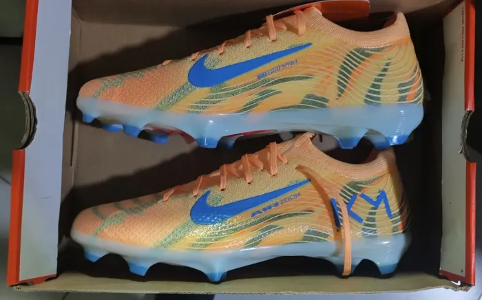 Chuteira Nike campo