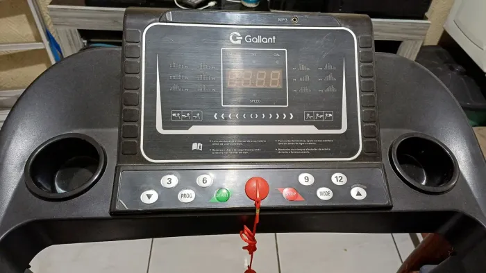 Esteira Ergométrica Elétrica Gallant Trainer 12.8 Km/h 110Kg 2.0hp 127V