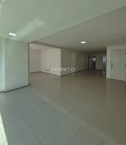 Imóvel para venda possui 153 metros quadrados com 3 quartos em Boa Viagem - Recife - PE