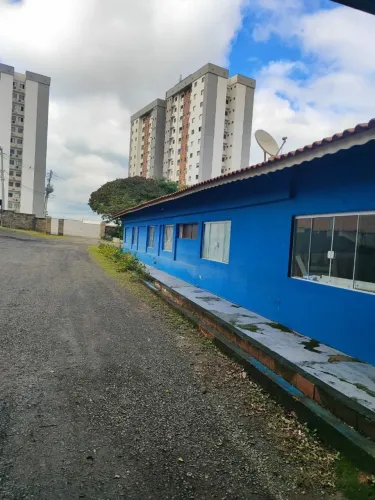 vende-se, material desta construção para ser desmontado e retirado no local.