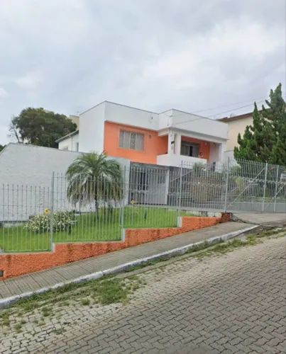 Casa Linda, com vista pra cidade 741m2 - Quintal Grande