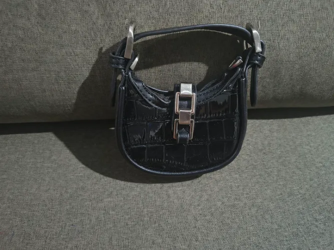 Mini bolsa preta