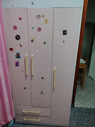 Guarda roupa infantil