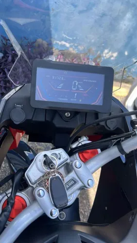 Moto Shineray shi 250. 2026
