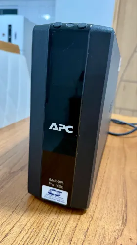 Nobreak APC Back-UPS Pro 1000VA | Necessita Troca da Bateria