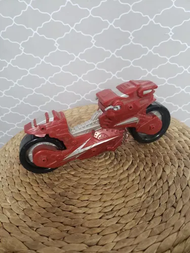 Moto iron man antiga item raro