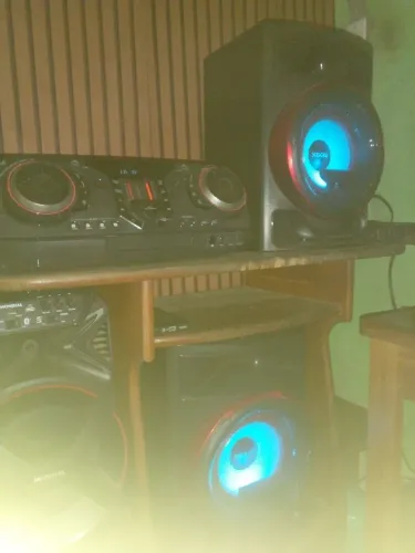 Mini sistem xbom 2350w potência semi novo