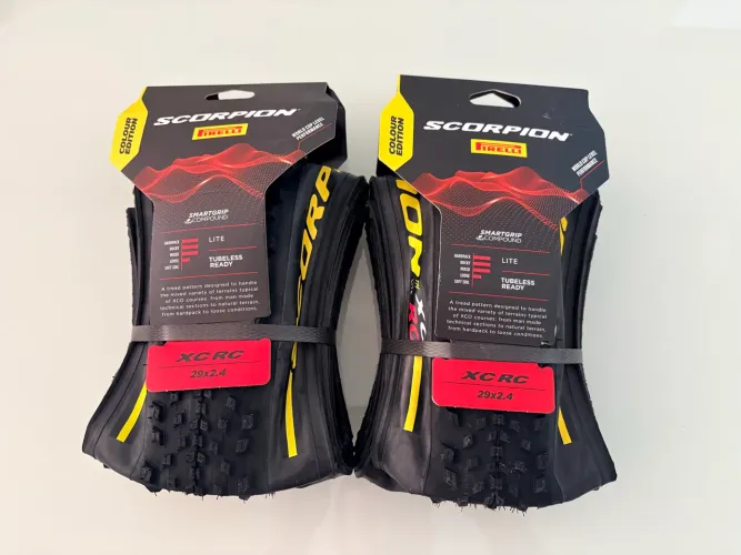 Par pneus Pirelli XC RC Lite 29 x 2.40 