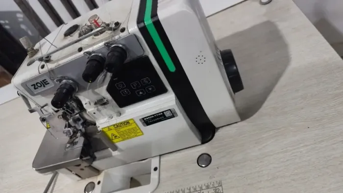 Maquina de overloque