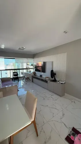 GG- EDIFÍCIO LOS ANGELES/ ANDAR ALTO/PORTEIRA FECHADA EXCETO CAMA E TV/NASCENTE SUL / Torr