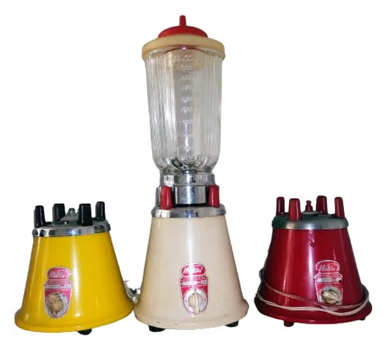 03 liquidificadores Walita anos 50 e 01 copo original (Item decoração ou colecionador)