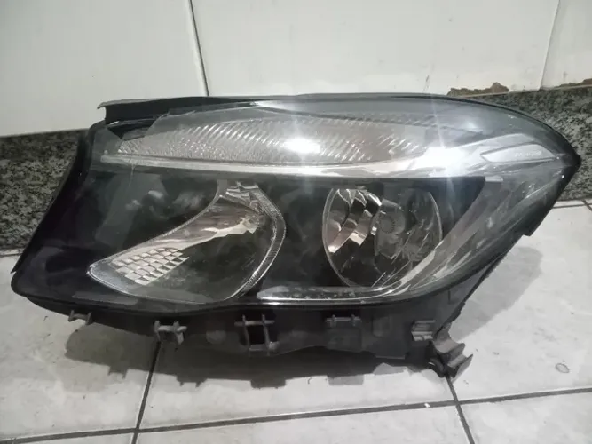 Carcaça Farol Esquerdo Mercedes Benz Gla 200 250 2018 