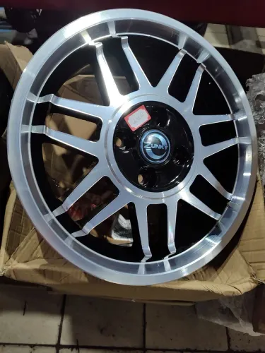 Aro 15 modelo snowflaks em 10x sem juros furacão 4x100 novas 