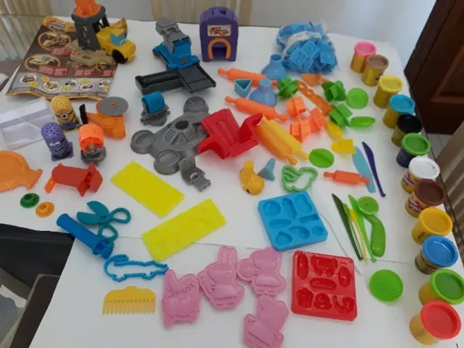 Kit Gigante Massinhas, Acessórios e Utensílios diversos (+ de 120 itens) seminovos ótimos