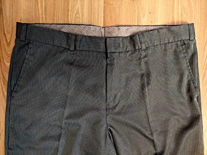 Calça Social Risca de Giz Cinza Masculina Tamanho 50