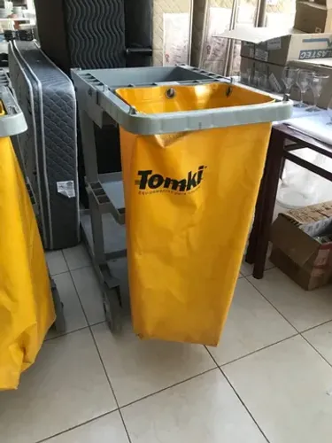 Carrinho de camareira