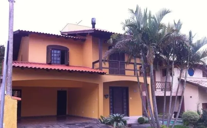 Excelente Casa 4 dorm c/Suíte, Fase Fechada do Cantegril