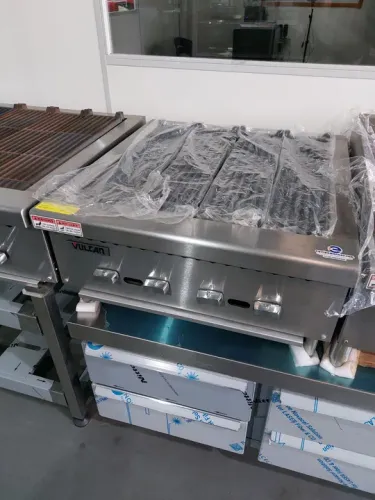 Char broiler 60cm Vulcan novo pronta entrega