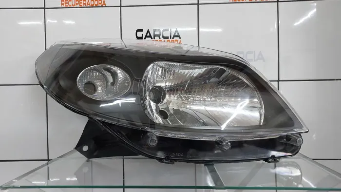 Farol Sandero 2007/2011 lado direito 