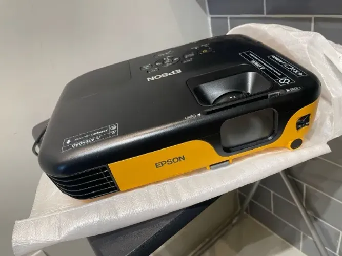 Projetor Epson LCD H432A (EB-X02) - Funcionando 100% - Taguatinga DF