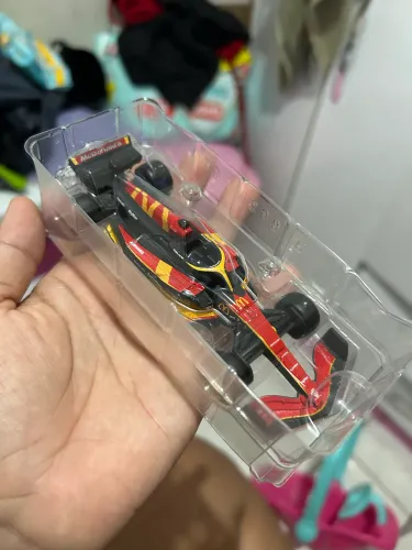 Carrinho da fórmula 1 Mc Donalds 