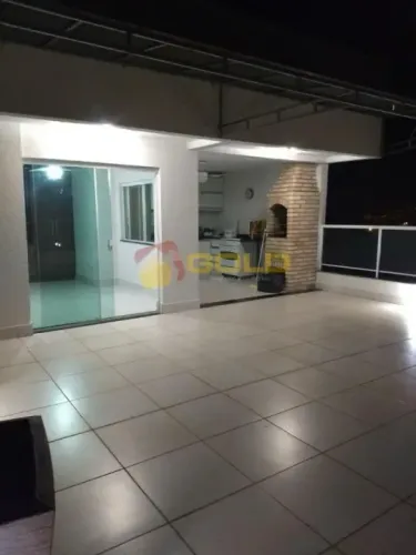 Cobertura para Venda em Uberlândia, Copacabana, 3 dormitórios, 1 suíte, 3 banheiros, 2 vag