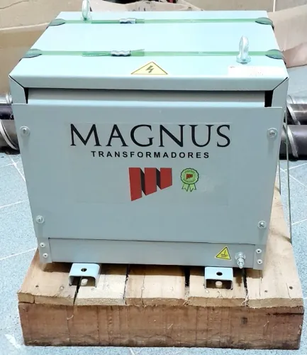 Auto Transformador Trifásico 60KVA Entrada 440VCA/380VCA