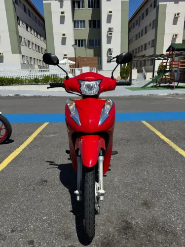 Honda Biz 110i para pessoas exigentes