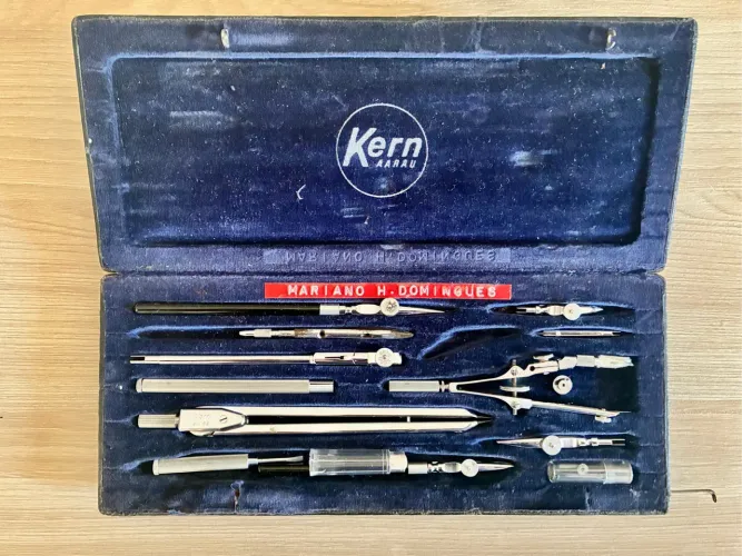 Conjunto de Compassos Profissionais Vintage anos 60 KERN - Suíço, Raro e Completo!