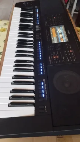 Vende-se teclado Yamaha SX 900