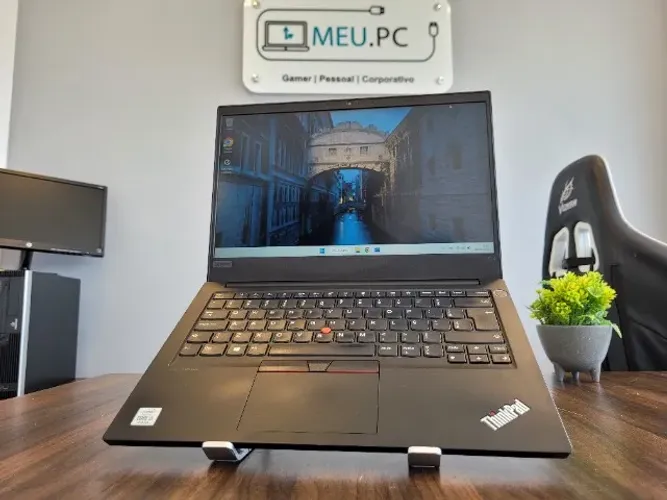 Notebook Lenovo ThinkPad E14 - Core i5 | 10ª Geração | 16GB DDR4 | 256GB SSD | 14"