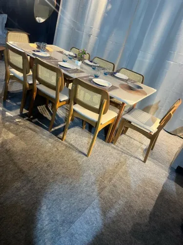 Conjunto de Mesa de Jantar com Cadeiras Elegantes