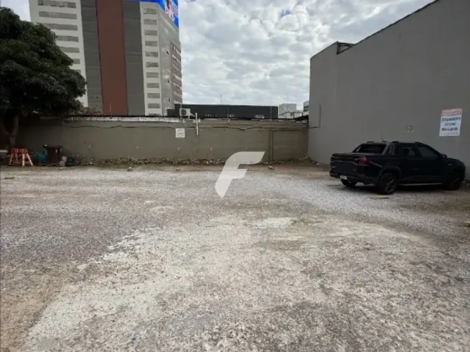 Terreno 342m² em Condomínio - Estreito