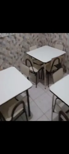 Mesa  escolar com 4 cadeiras infantil 