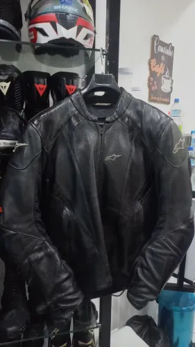 Jaqueta alpinestars 54 Eur couro macio leve 