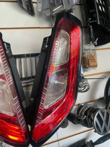 Lanterna traseira direita fiat Punto