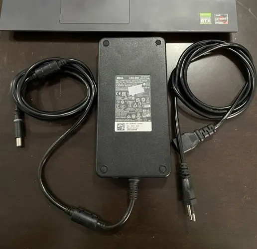 Fonte Dell 240W Original para Notebook Gamer