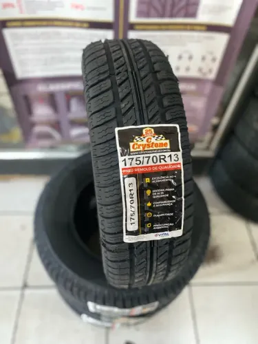 Pneu 175/70R13 Crystone Remold