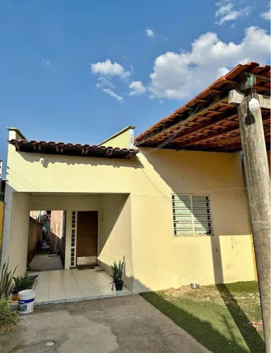 Estou vendendo essa casa em canudos
