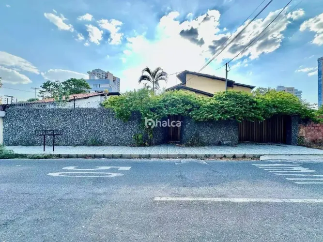 Casa Residencial para aluguel, no bairro São Cristóvão, Teresina/PI