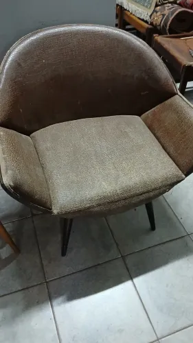 Poltrona vintage pé palito