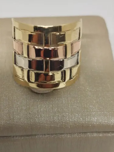 Anel Feminino Três Ouros (Amarelo Rosê e Branco) 18k750 