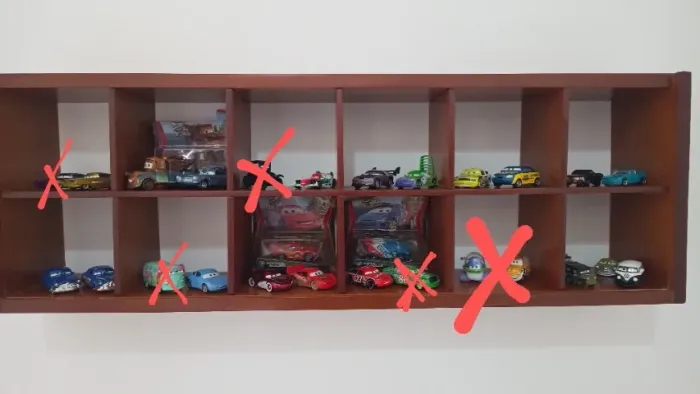 Coleção de carrinhos do filme "CARROS" da Disney.